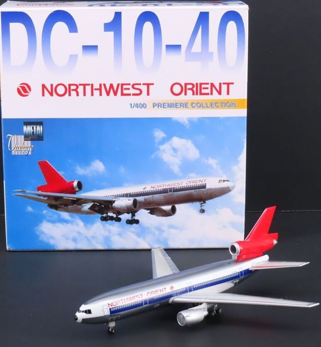 1/400 DC-10-40 Northwest Orient