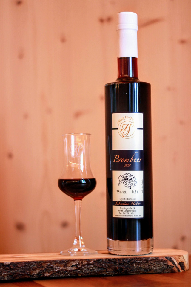 Brombeerlikör 25% vol.