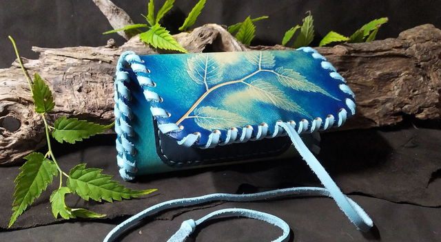 Blague à tabac Corète du Japon