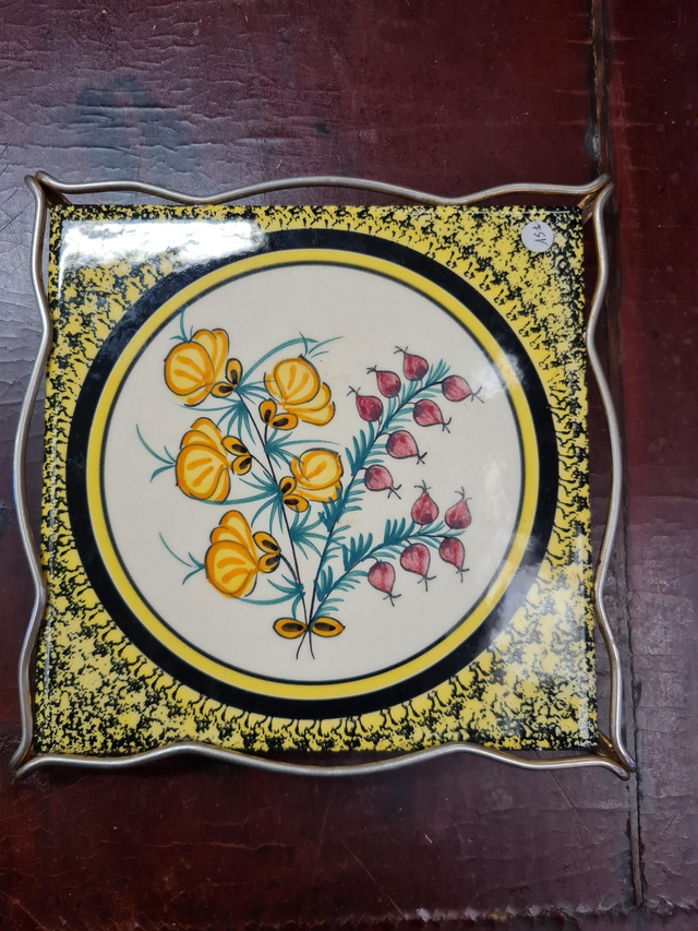 Dessous de plat porcelaine Henriot 