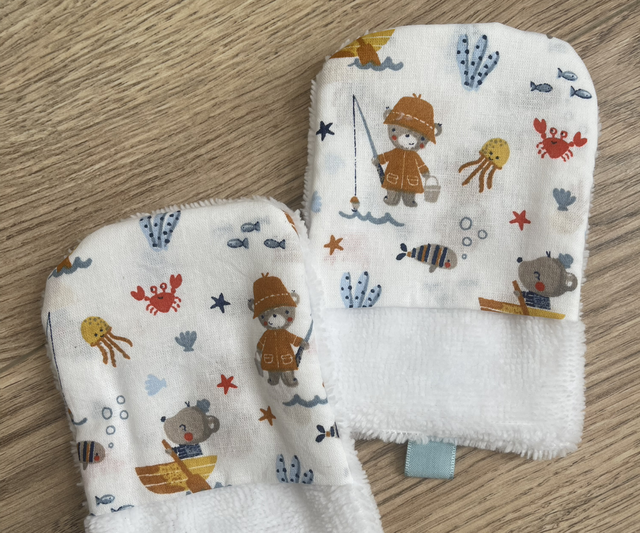 Lot de 2 gants de toilette