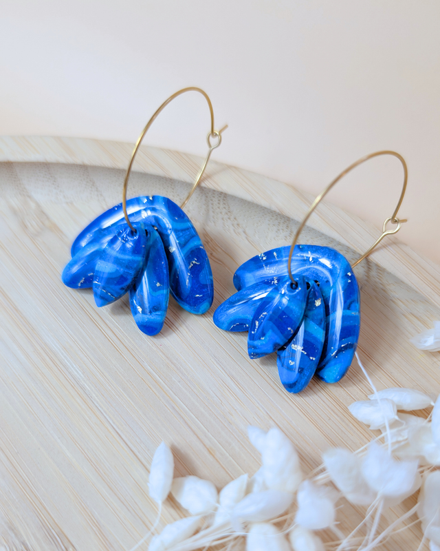 Grâce - Collection bleu - Boucles d’oreilles artisanales en pâte polymère et résine