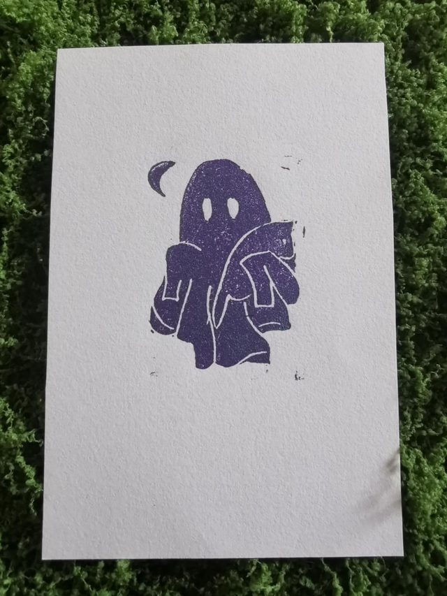 Fantôme chat lunaire holographique 