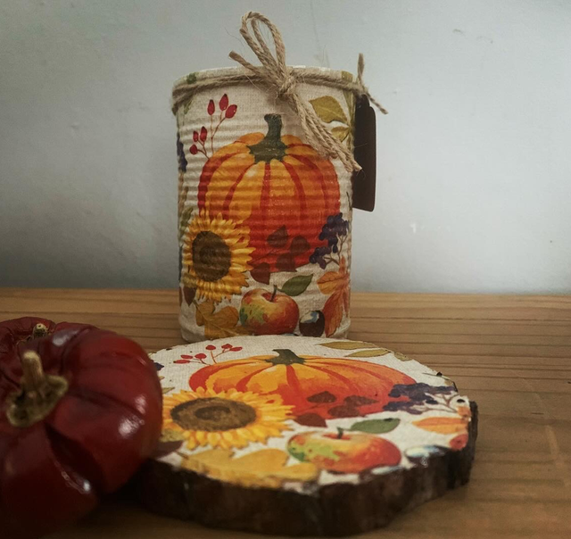 Candle and candle plate gift set 