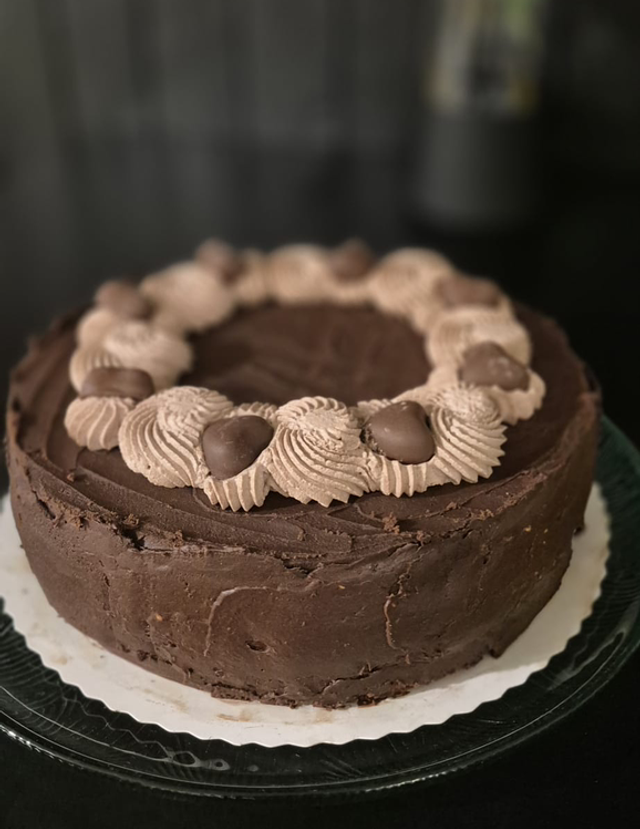 Suklaakermakakku 10 hlö