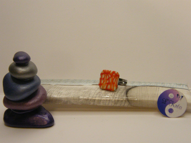 Carré Arrondi Rouge/Orange/Blanc