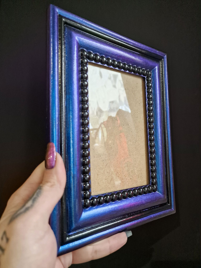 Colour Shifting Photo Frame