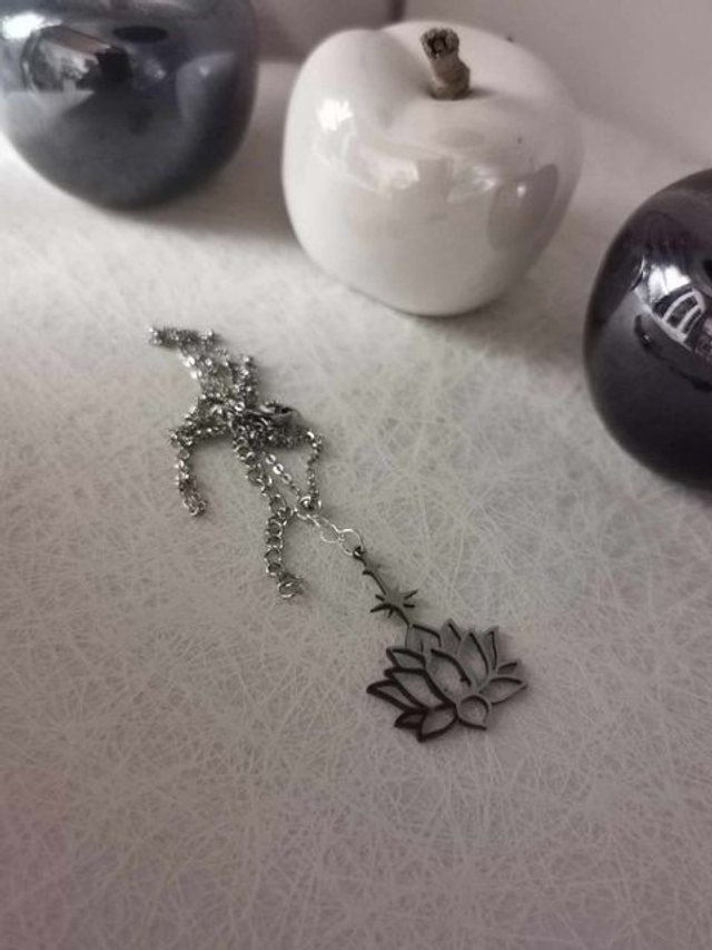 Collier Fleur de Lotus