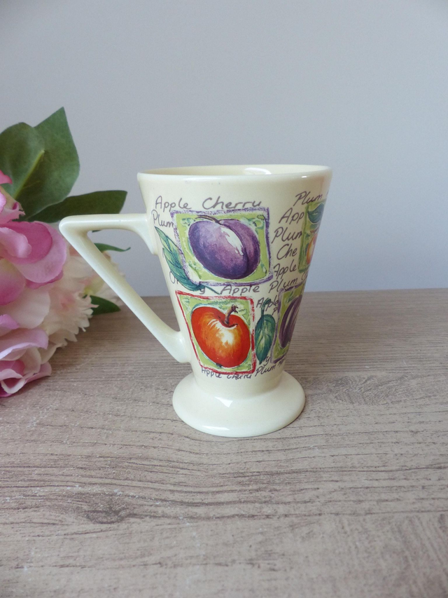 Tasse à thé vintage Churchill – Décor pommes prunes et abricots – Années 1980 – Fabriquée en Angleterre