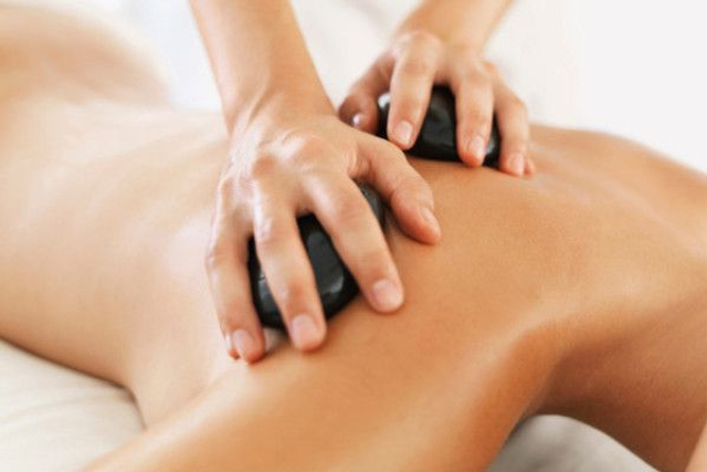 Massage aux pierres chaudes 1h