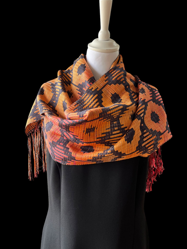 Echarpe en soie avec coquelicots