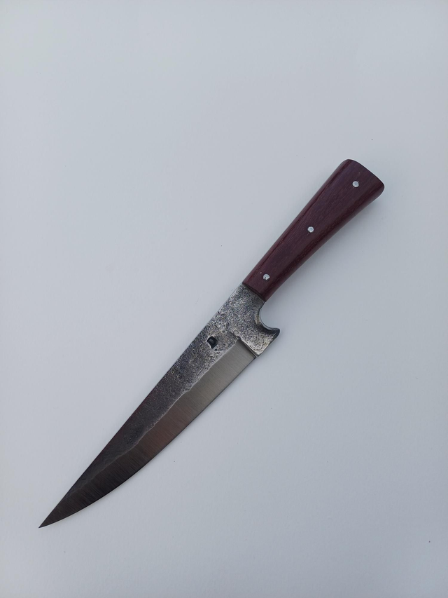 Couteau forgé "Keeslar" manche bois