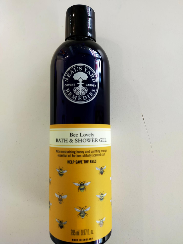 Bee Lovely Bath and Shower Gel Neals Yard 295ml 0168