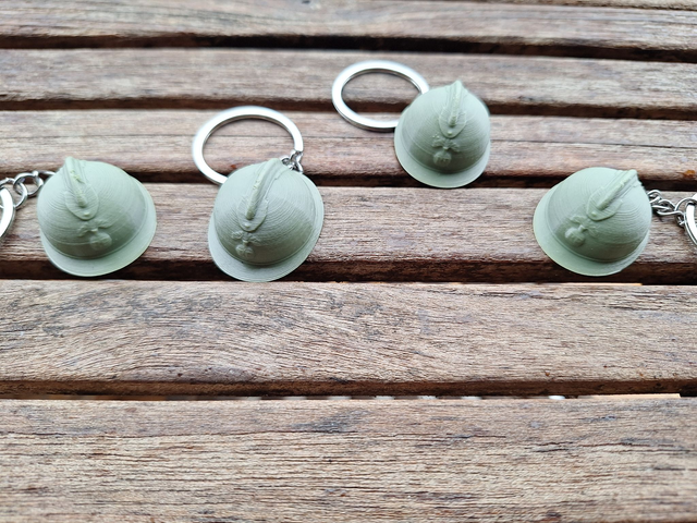 Porte-clé Casque Adrian (WWI & WWII) – Reproduction