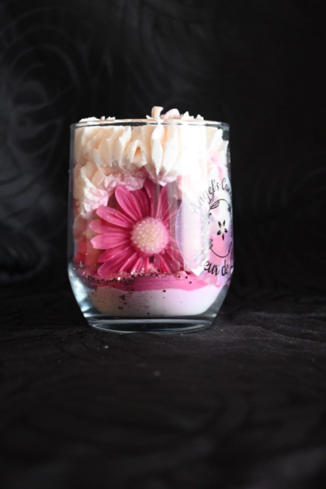 Bougie parfumée Fleur de Lilas – Fraîcheur florale et délicate