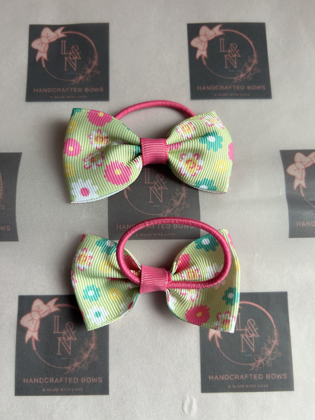 Green Flowers Bobbles