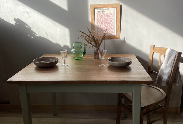 Table en pin relookée