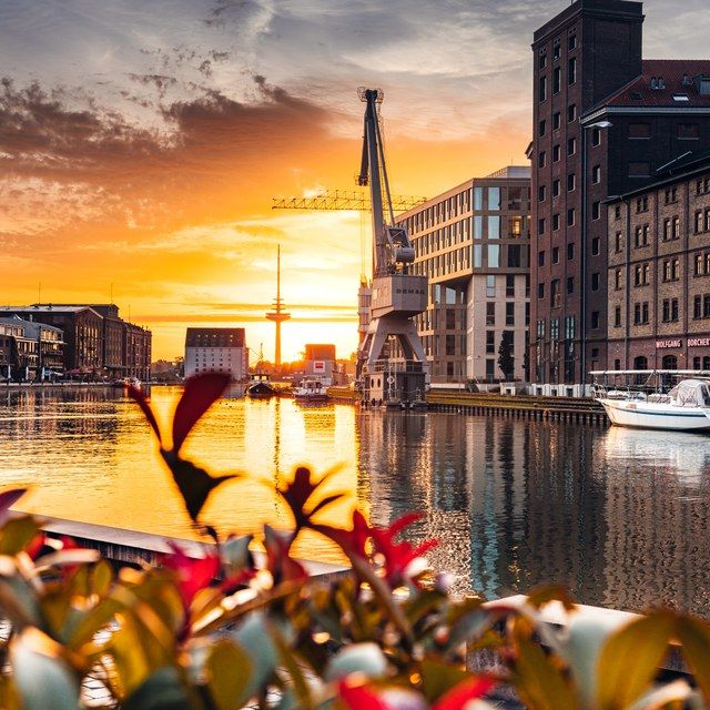 Abendrot am Hafenkran