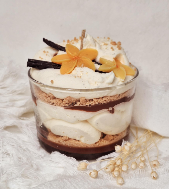 Bougie gourmande ( Vanille )🌿