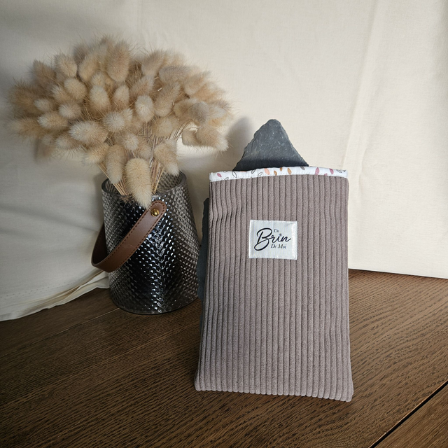 Housse de livre taupe format Poche