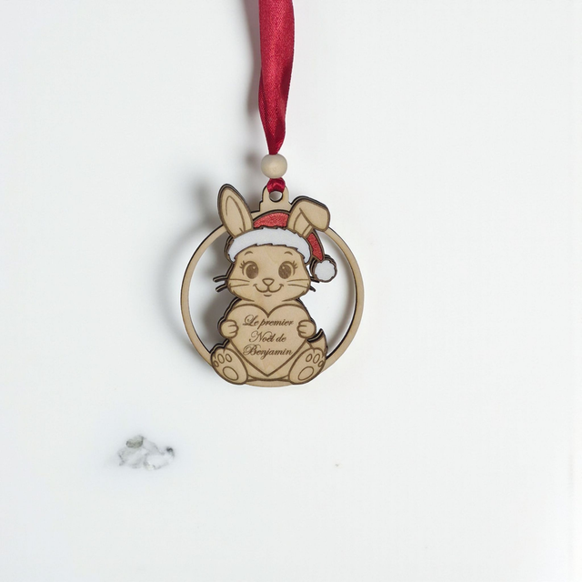 Boule de Noël en bois personnalisée - premier Noël, cadeau de naissance avec prénom, déco Lapin