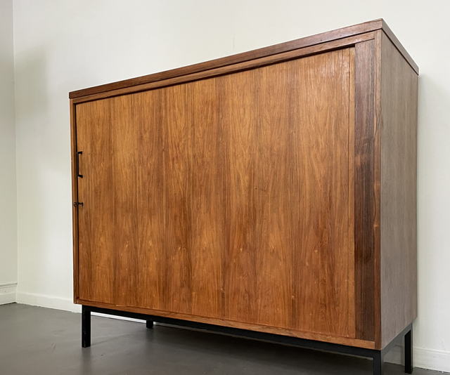 Vintage kast met roldeur 