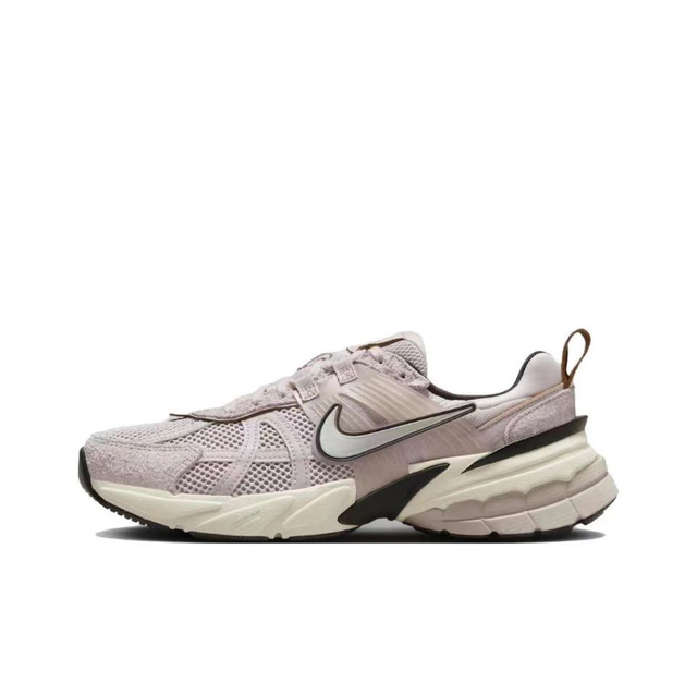 Nike V2K Run (Vendu sans la boîte )