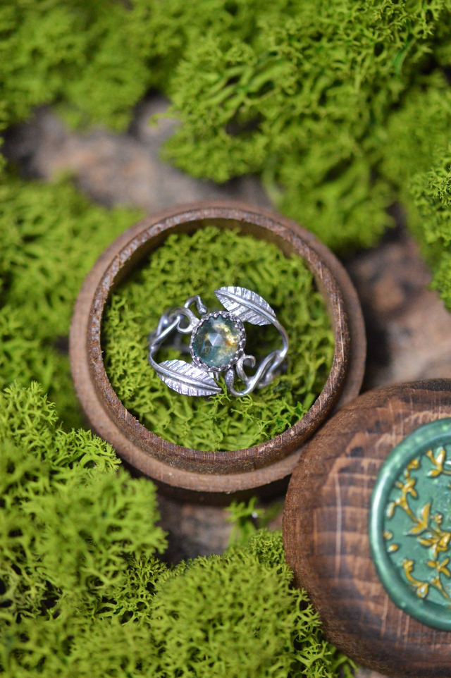 Commande personnalisée pour Virginie - Bague elfique Agate mousse t54