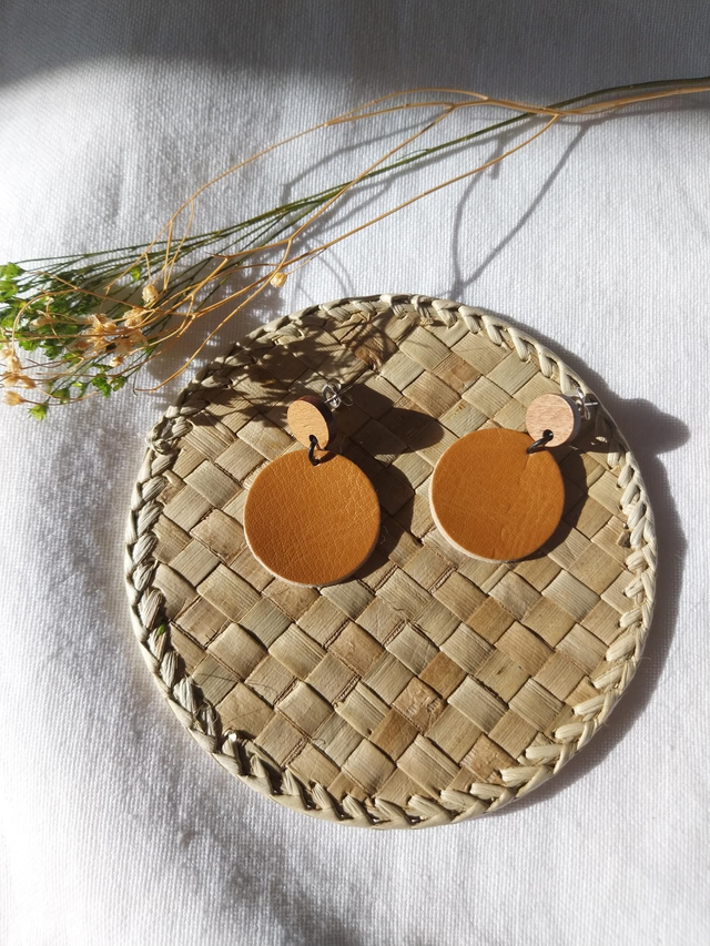 Boucles d'oreilles en matières végétales de céréales 