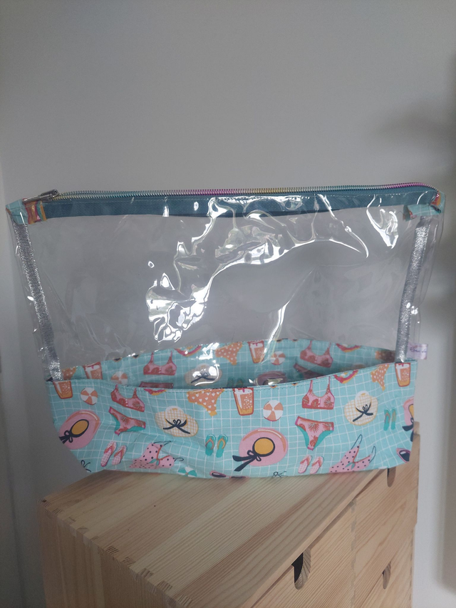 Trousse plage