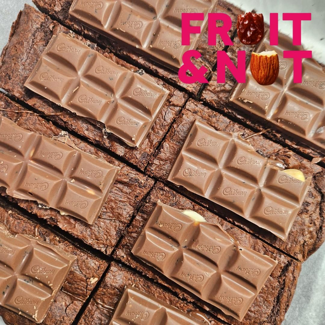 Fruit &amp; Nut Brownie Slice 