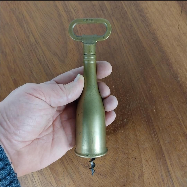 Tire-bouchon ancien en laiton 