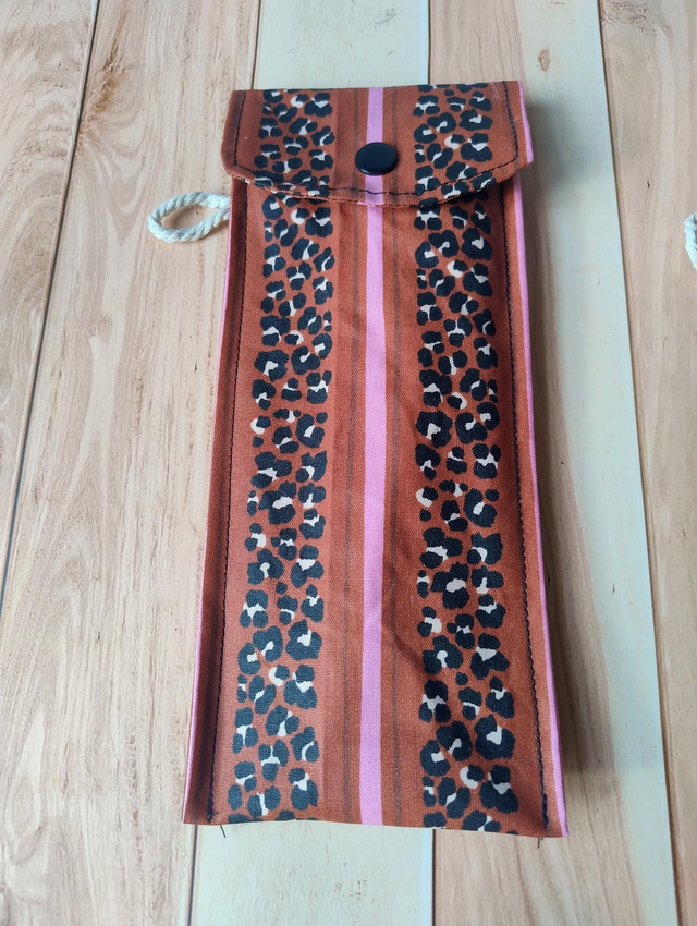Pochette à brosse à dent