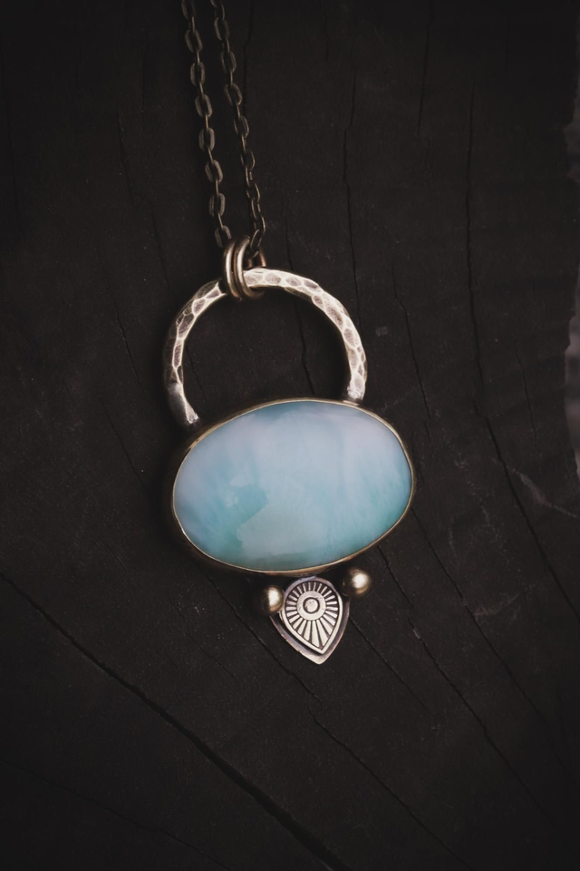 ◈ NUAGE
◈ Pendentif Larimar