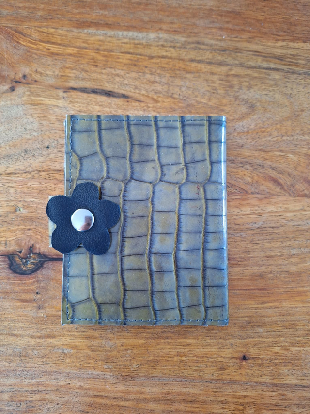 Grand porte-cartes kaki