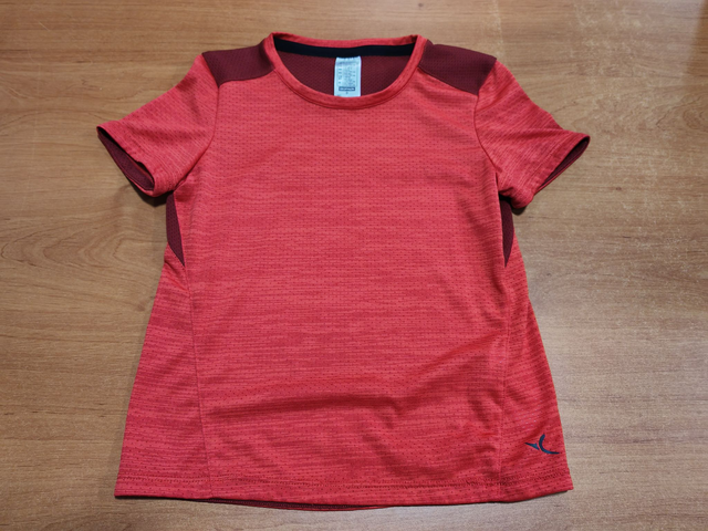 T-shirt sport en 5 ans