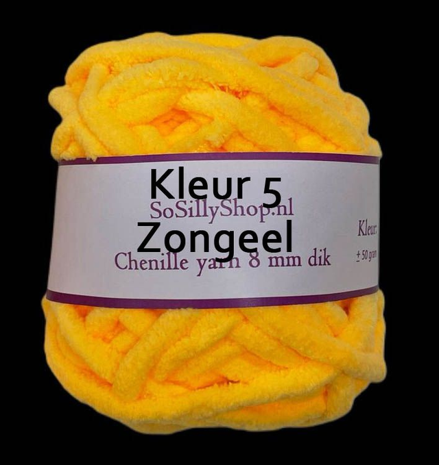 Chenille fluffy yarns 8 mm dik 45 grams