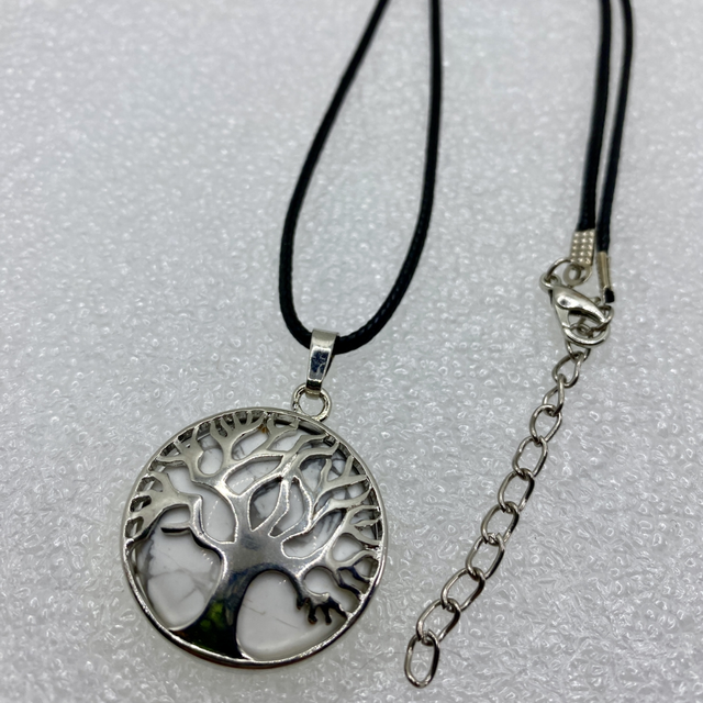 Pendentif Arbre de Vie en Howlite - Cordon PU