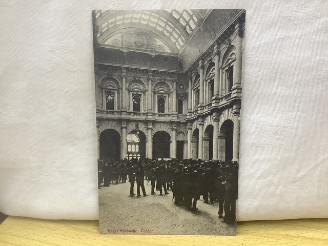 Royal Exchange, London - Vintage Postcard -  Publishers S.S.U. 57 &amp; 59 Ludgate Hill. Our Ref A96 £2.85