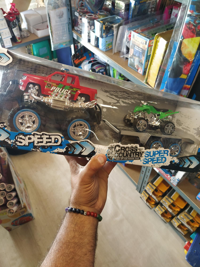 SUPER OFF ROAD MONSTEUR TRUCK