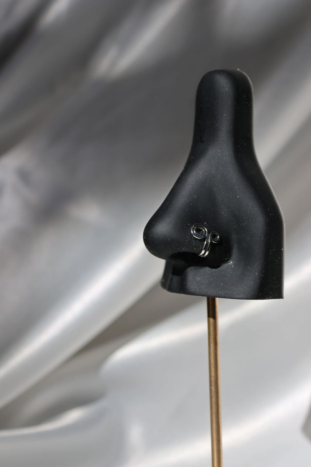 Faux piercing de nez Curly argent