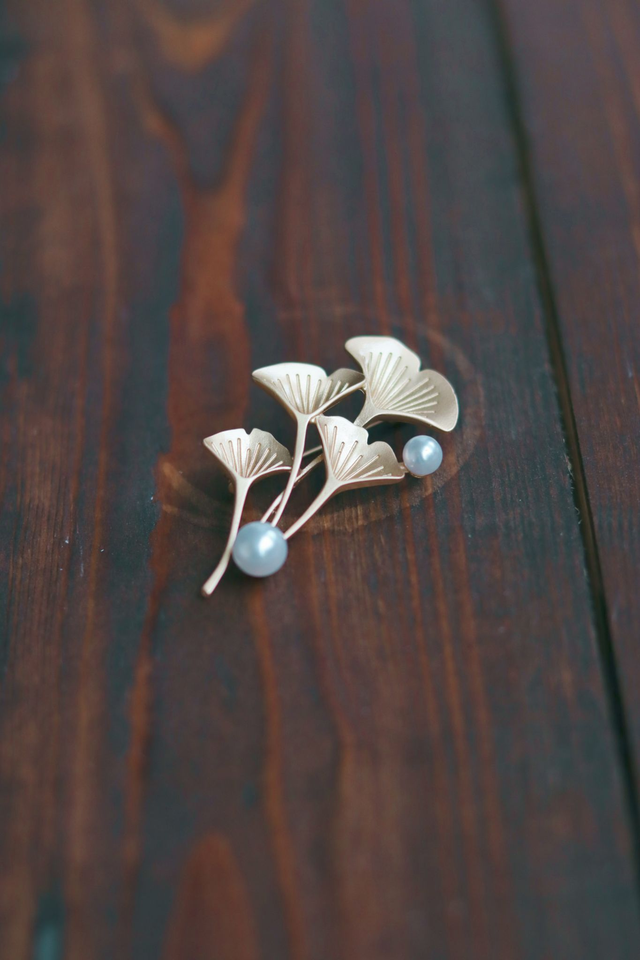 Broches • Ginko