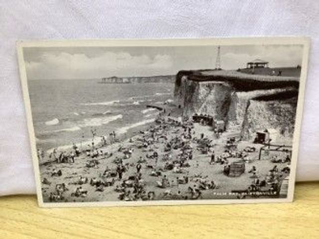 Palm Bay, Cliftonville, Kent, Posted 1956 unbranded postcard. Our Ref No. R290 £2.50