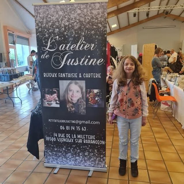 Roll-up personnalisés : Optimisez votre communication visuelle avec deux options sur mesure