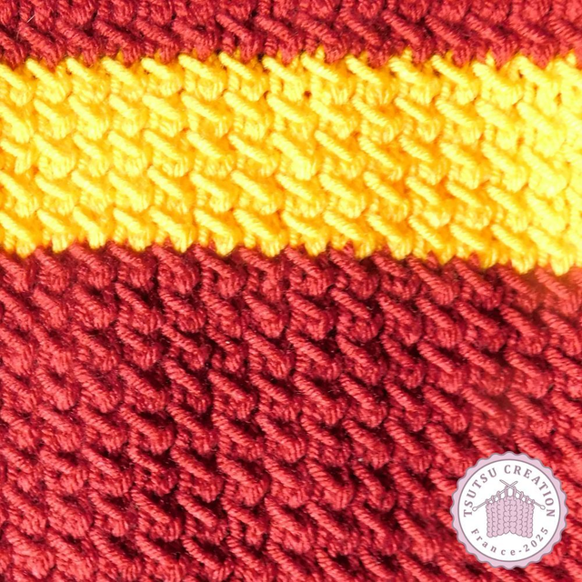 Tour de cou Rouge et Doré