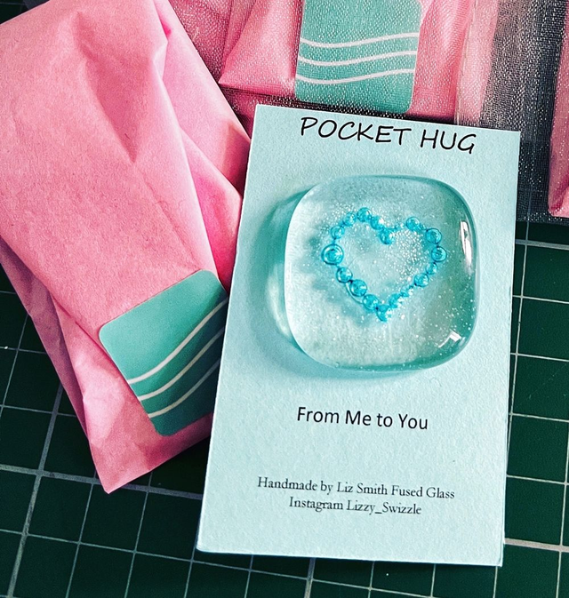 Pocket Hug with bubble heart shaped design