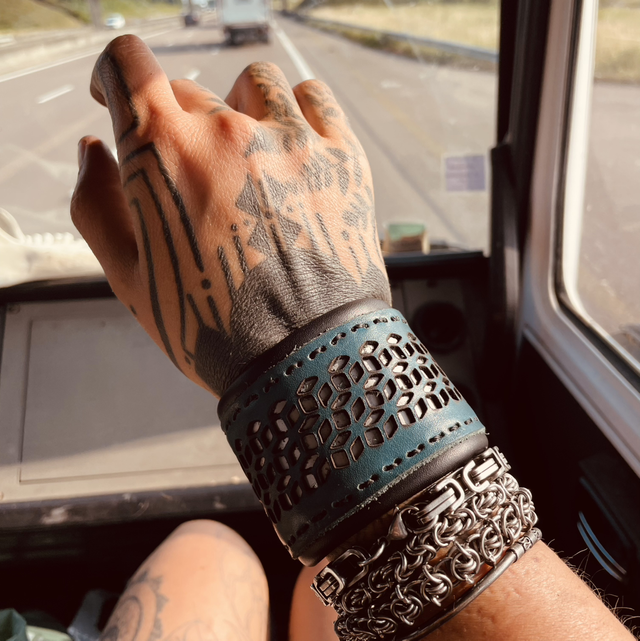 Bracelets bleu acier & noir