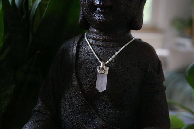 Rosenquarz Crystal Amulett für Selbstliebe