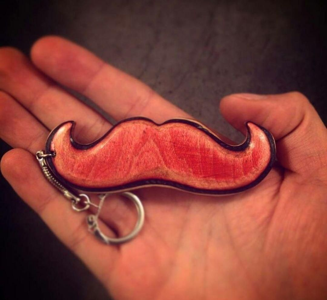 Porte clés moustache (sur commande)