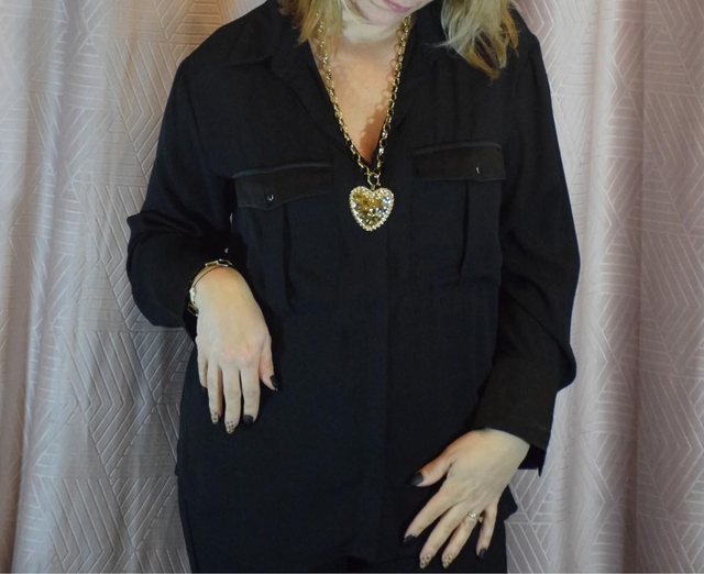 Blouse à poches satin